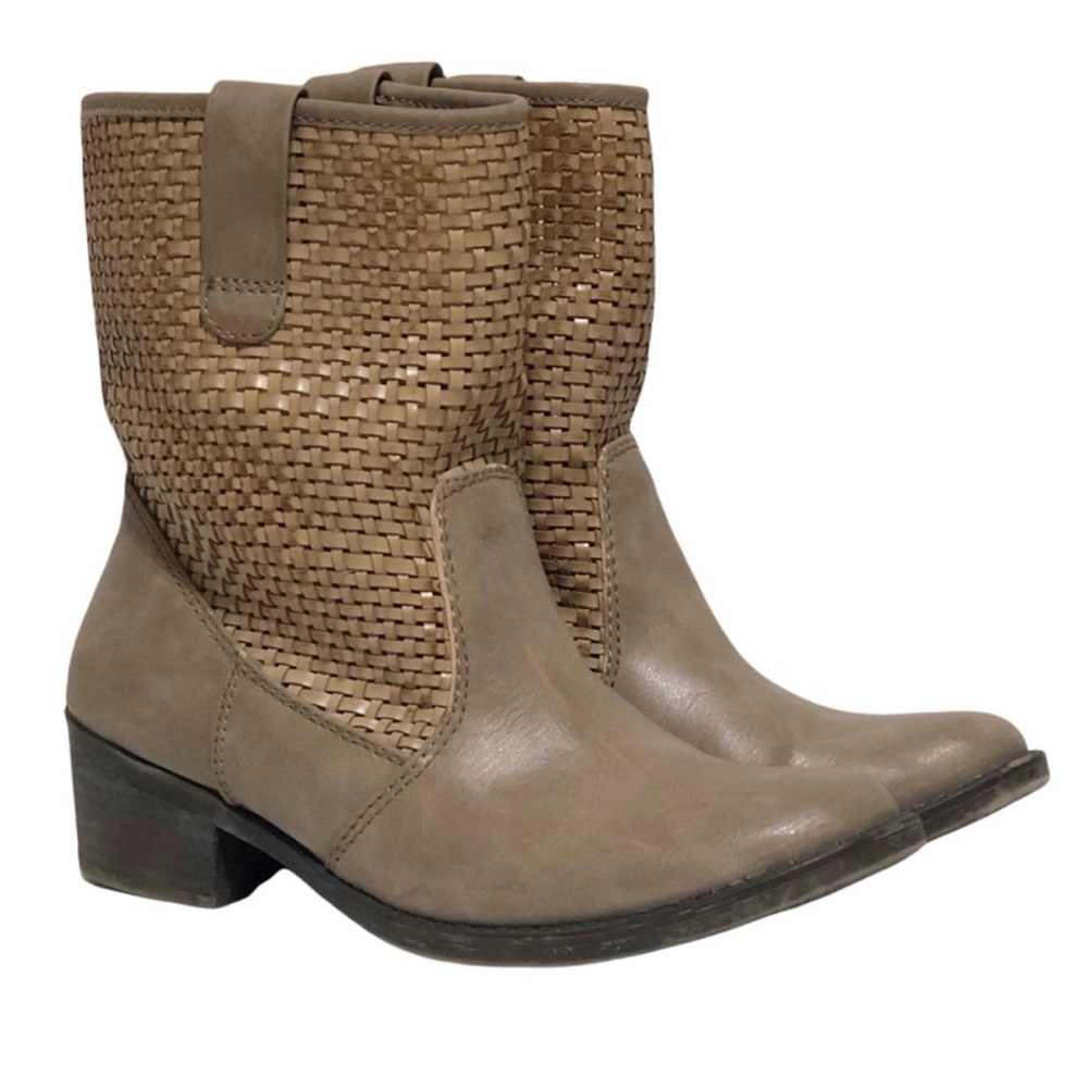 Bare Trap Booties